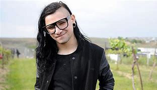 Skrillex Auctioned Off a 1 Hour Studio Session for Cancer Research