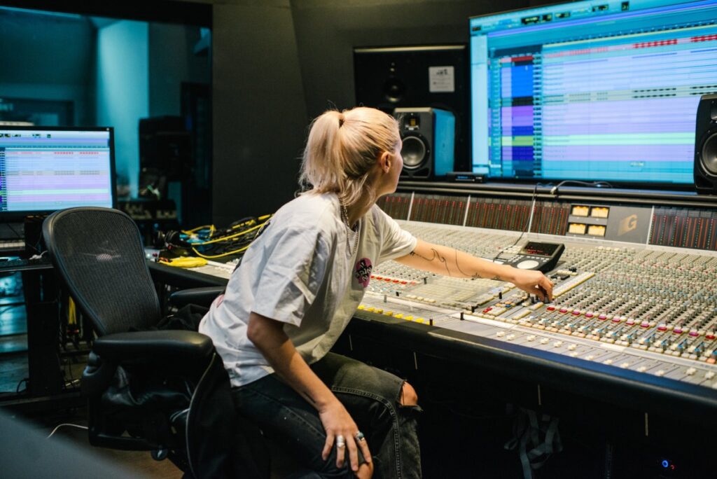 Pathwaves Music Production Camp for Women and Nonbinary Artists Slated for November