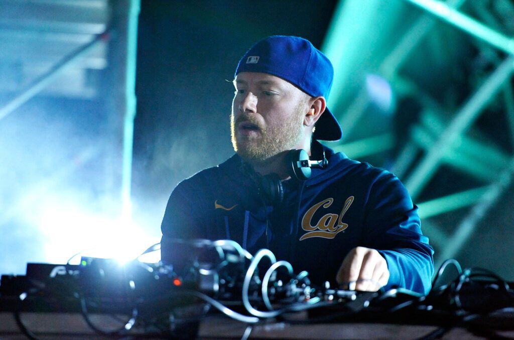 Eric Prydz Plays Virtual Set During Live Chinese Festival