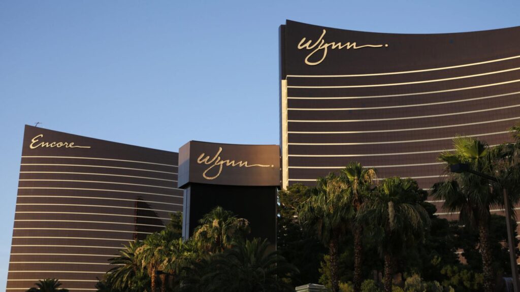 Las Vegas Hotels Face Low Demand, Wynn Changes Hours