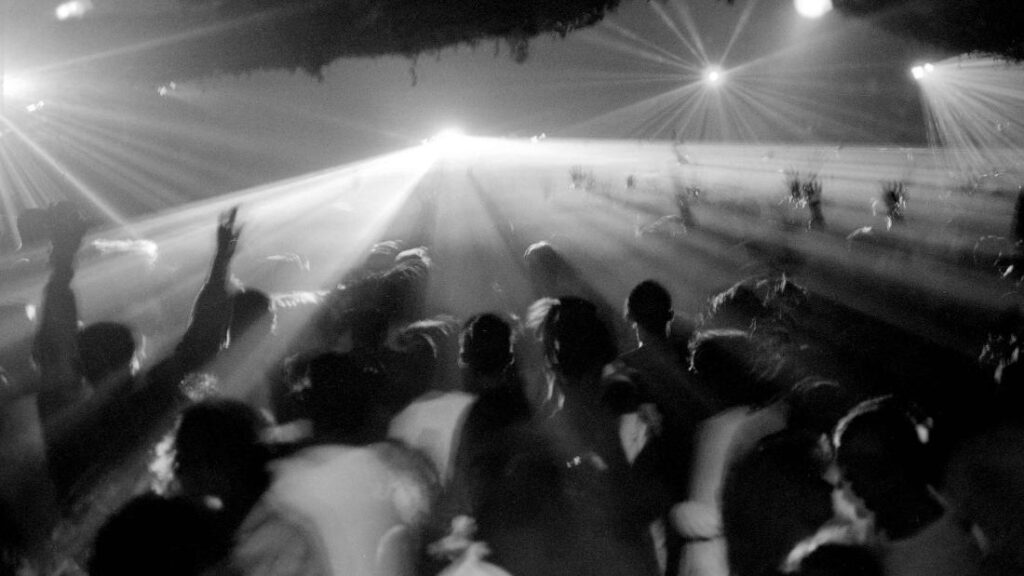 Illegal Rave in East London With 1,000 Attendees Shut Down by Police