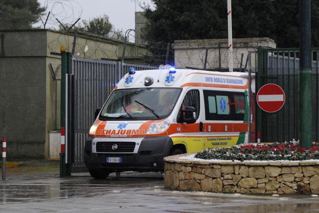 The Italian Mafia Is Threatening Ambulance To Stop Using Sirens
