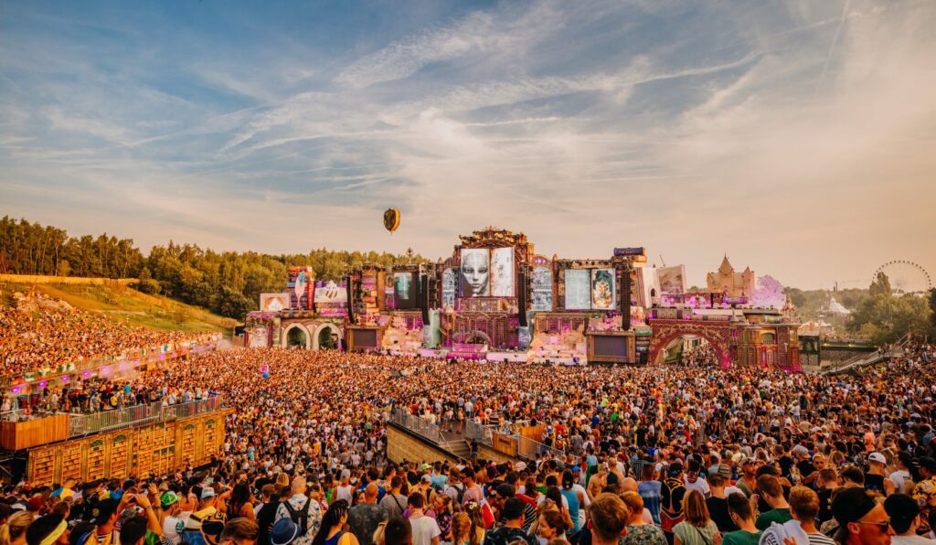 Tomorrowland Receives $1.8 Million Euros From Government