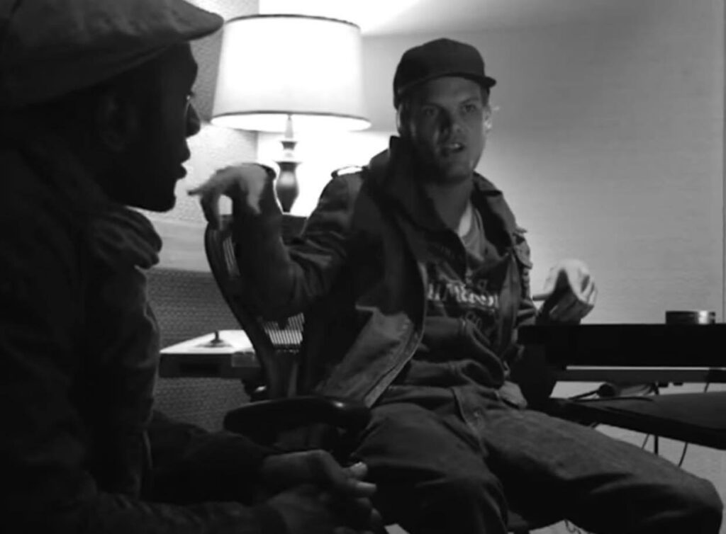 Aloe Blacc Says Unreleased Songs with Avicii are Pending Approval” />  