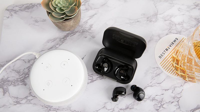 New Echo Buds Come With 6 Months of Amazon Music Unlimited” />  