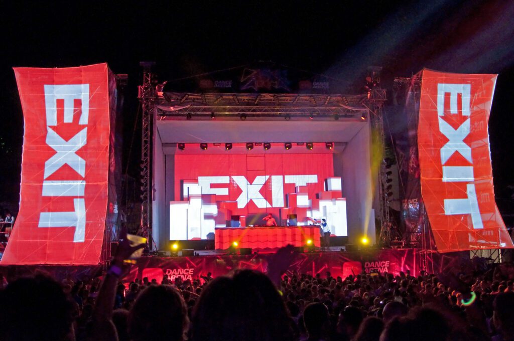 Serbia's EXIT Festival Gets 2021 Green Light from Mayor” />  
