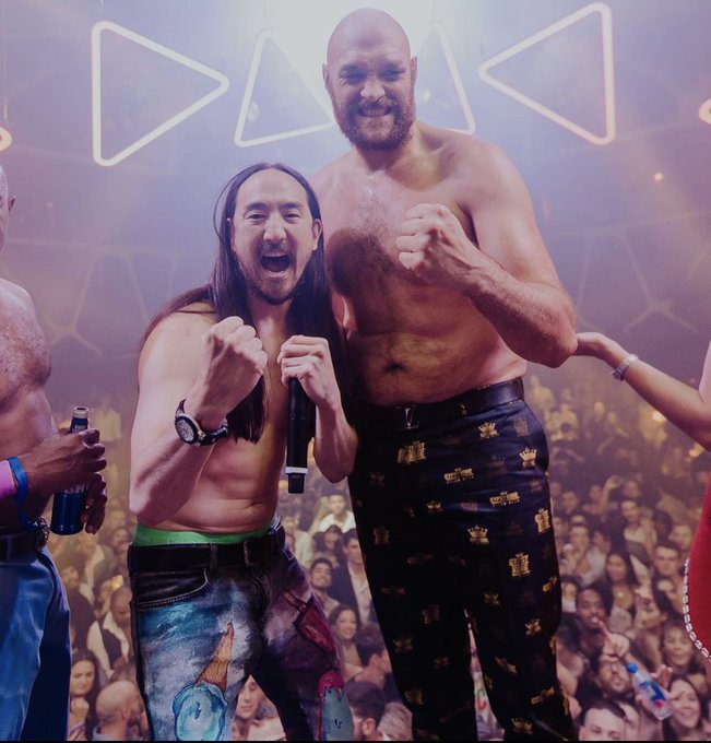 Tyson Fury and Steve Aoki Took Over Hakkasan After Fight