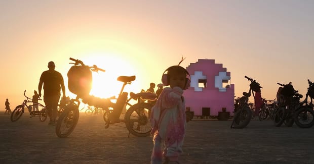 10 Breathtaking Outfits That Stole the Show at Burning Man 2022