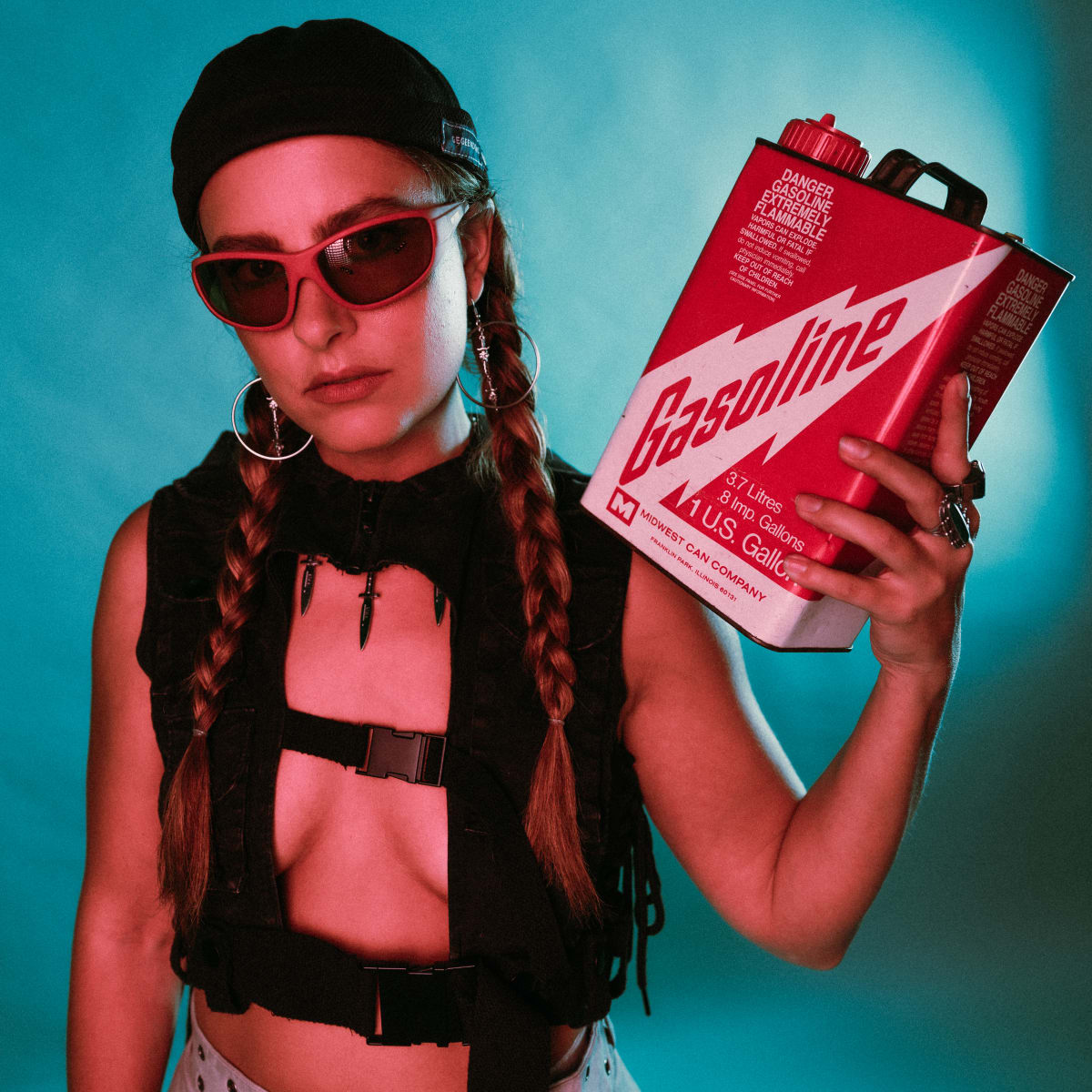 Mary Droppinz Unleashes Gritty Electro-Inspired Track, “Ignite”