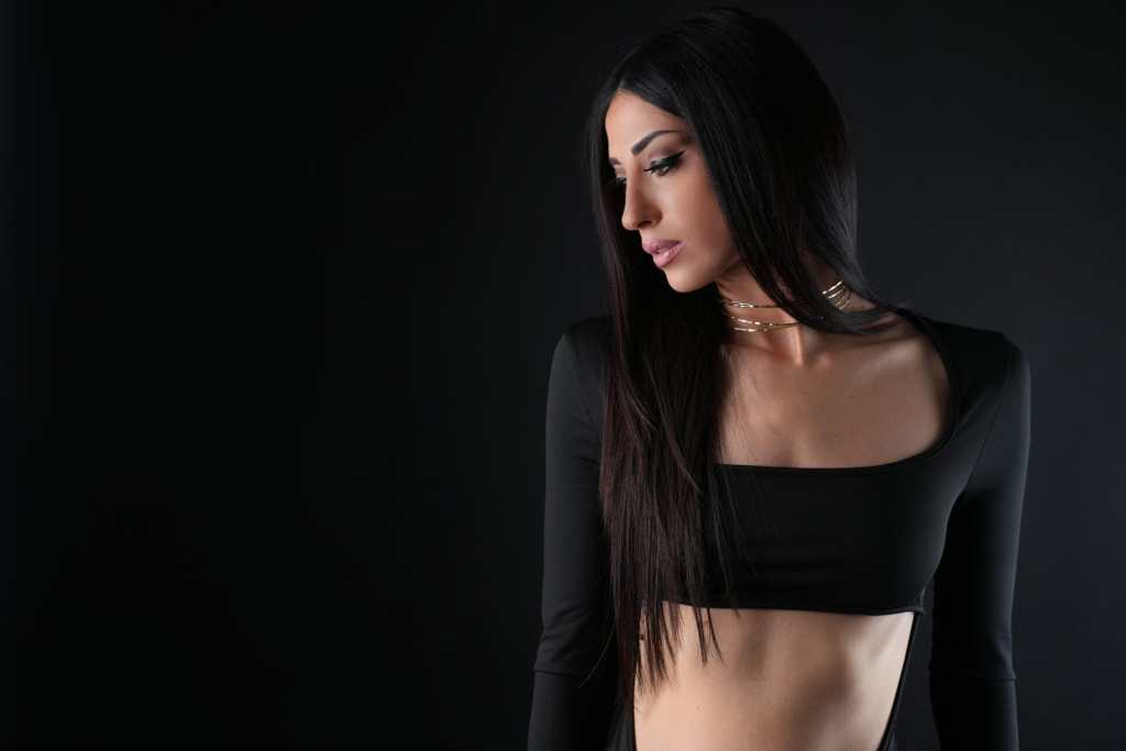 Giulia’s ‘Shadow’ Lands on Kuukou Records with a Remix from Simina Grigoriu