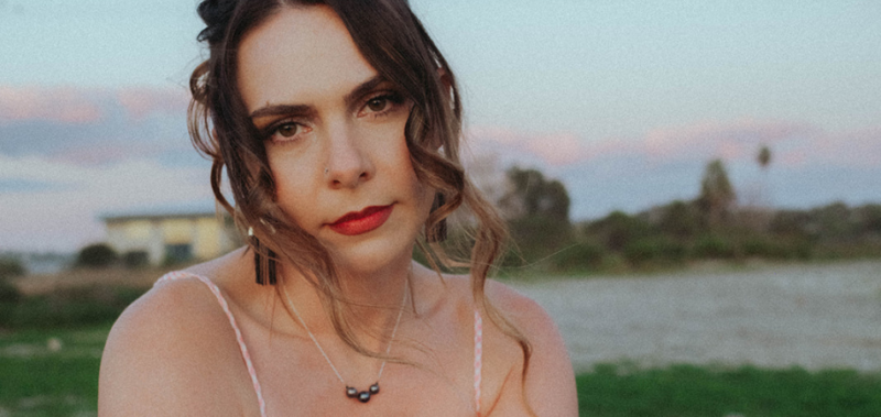 Estella Dawn Unveils Haunting New Pop-Folk Single "Japanese Boots"