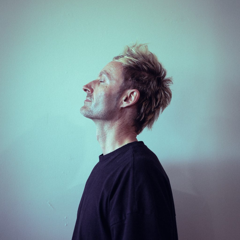 Foam & Sand Explores Neuroscience and Deep Rest on New Album ‘Quieter’