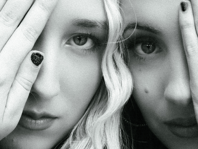 Bijou Belle Shares Swoon-Tastic Alt Pop Anthem "Blind Crush"