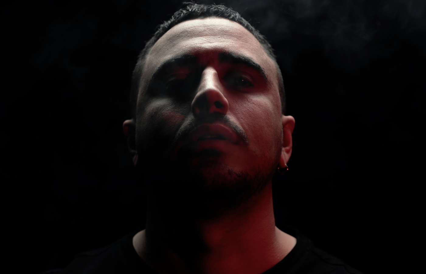 _asstnt Turns Sobriety Into Raw Techno Focus